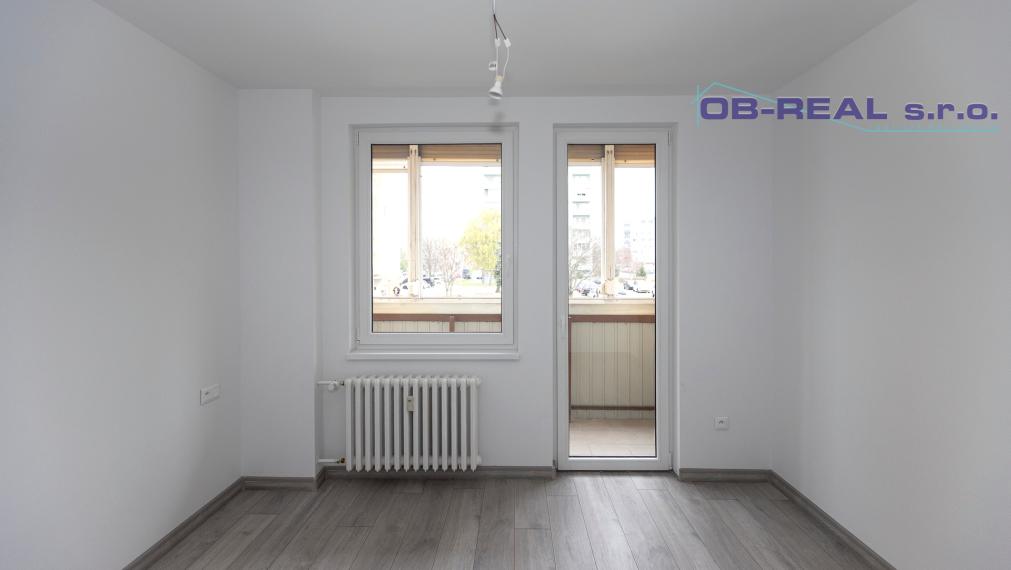 Predaj kompletne rekonštr. 3izb bytu na 1. z 12. posch. v centre Galanty