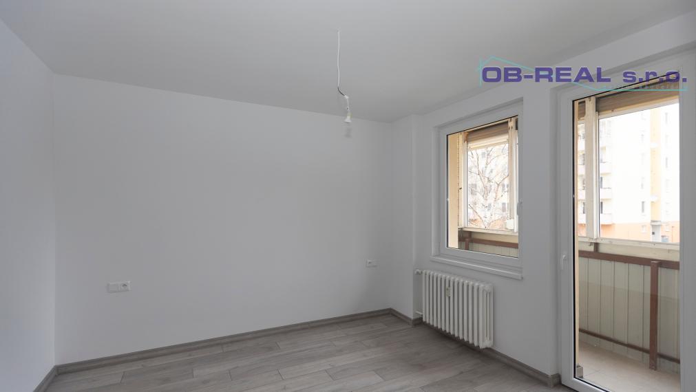 Predaj kompletne rekonštr. 3izb bytu na 1. z 12. posch. v centre Galanty