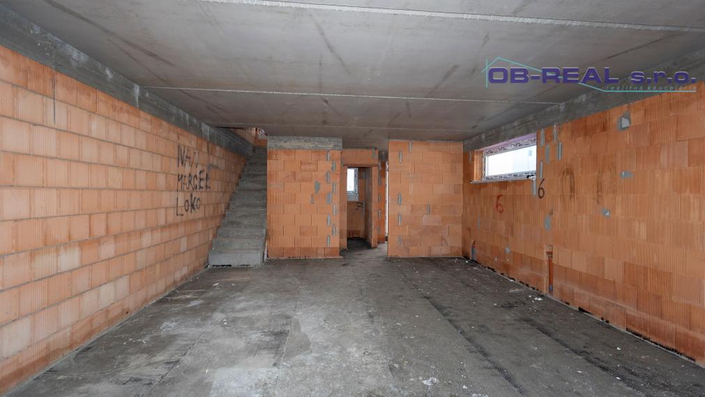 Predaj moderného 4izb holobytu 118m2 v dvojdome v Topoľnici. Pozemok 229m2