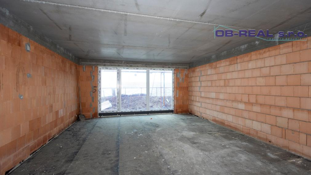 Predaj moderného 4izb holobytu 118m2 v dvojdome v Topoľnici. Pozemok 229m2