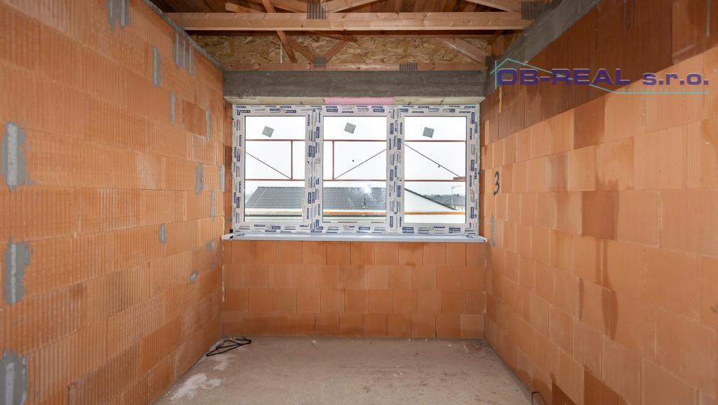 Predaj moderného 4izb holobytu 118m2 v dvojdome v Topoľnici. Pozemok 229m2