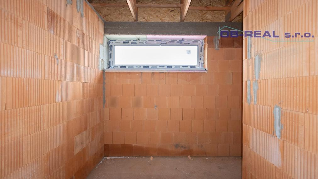 Predaj moderného 4izb holobytu 118m2 v dvojdome v Topoľnici. Pozemok 229m2