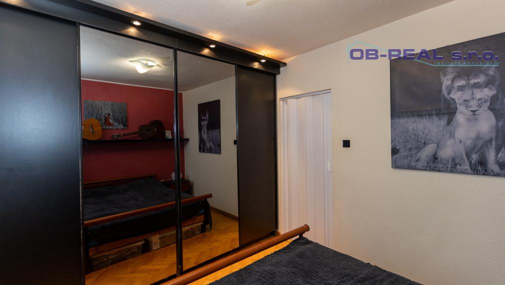 Predaj rekonštr. 3izb bytu 65m2 na 1.z 3.posch. v centre GA