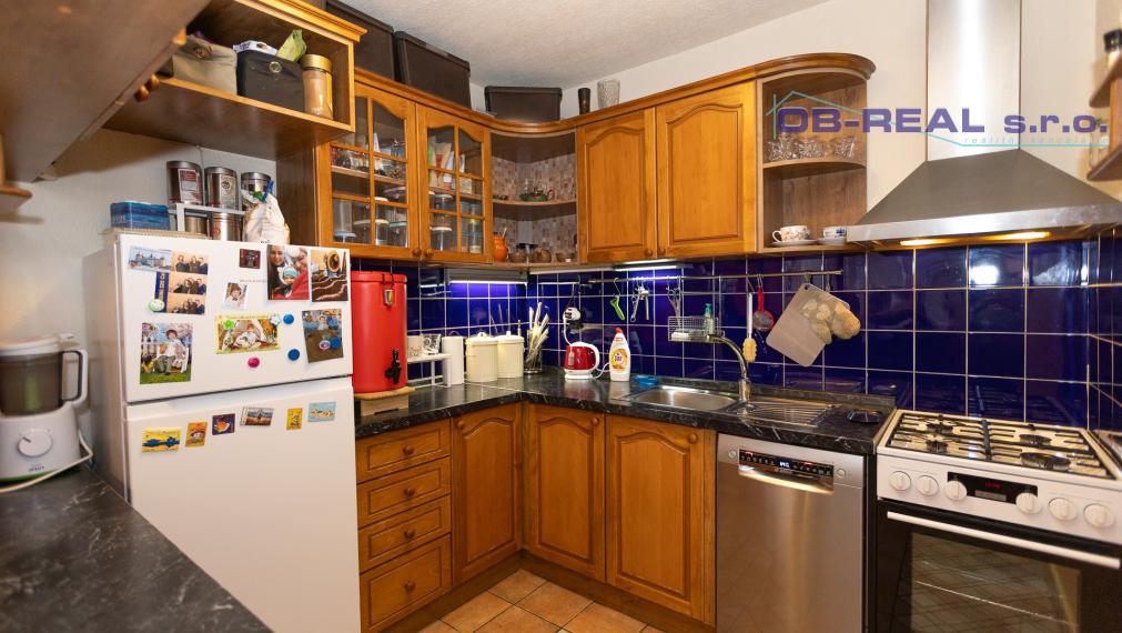 Predaj rekonštr. 3izb bytu 65m2 na 1.z 3.posch. v centre GA