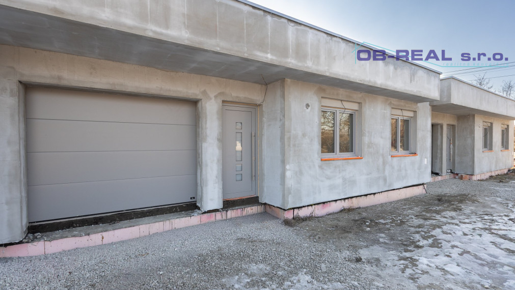 AKCIOVA CENA!!! Exkluzívne ponúkame na predaj novostavby 4izb RD s garážou, v radovej zástavbe v novovybudovanej lokalite v Nebojsi