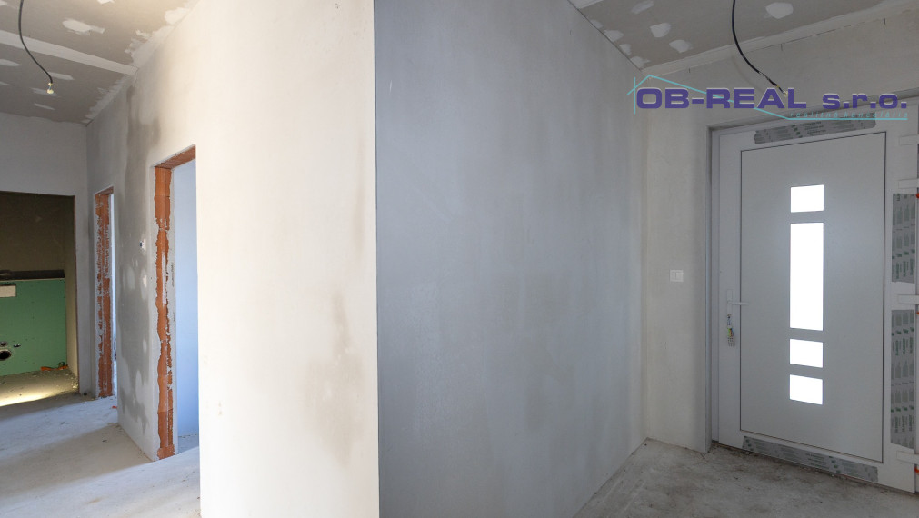 AKCIOVA CENA!!! Exkluzívne ponúkame na predaj novostavby 4izb RD s garážou, v radovej zástavbe v novovybudovanej lokalite v Nebojsi