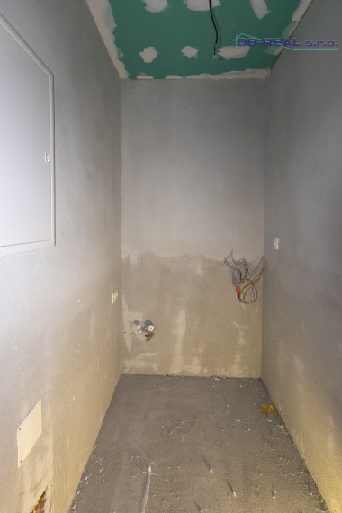 AKCIOVA CENA!!! Exkluzívne ponúkame na predaj novostavby 4izb RD s garážou, v radovej zástavbe v novovybudovanej lokalite v Nebojsi