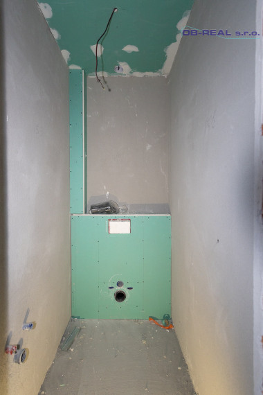 AKCIOVA CENA!!! Exkluzívne ponúkame na predaj novostavby 4izb RD s garážou, v radovej zástavbe v novovybudovanej lokalite v Nebojsi