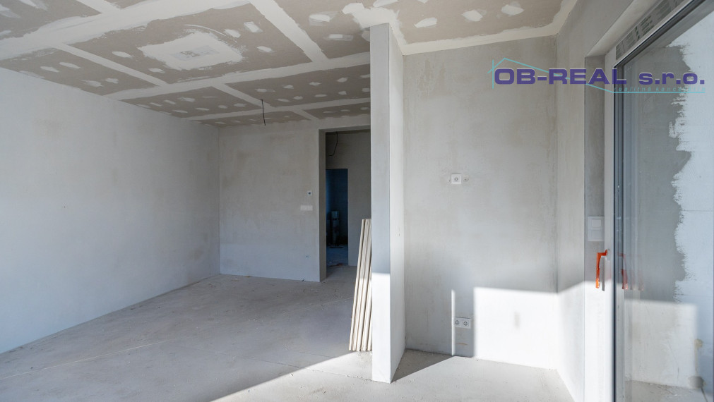 AKCIOVA CENA!!! Exkluzívne ponúkame na predaj novostavby 4izb RD s garážou, v radovej zástavbe v novovybudovanej lokalite v Nebojsi