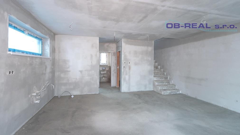 Predaj moderného 4izb holodomu 118m2 v dvojdome v Topoľnici. Pozemok 229m2