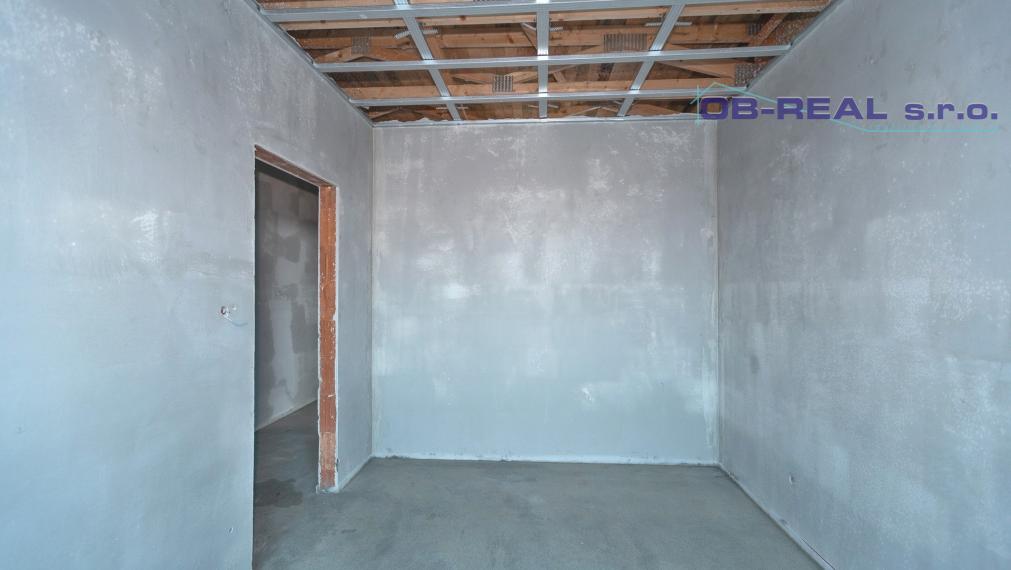 Predaj moderného 4izb holobytu 118m2 v dvojdome v Topoľnici. Pozemok 229m2