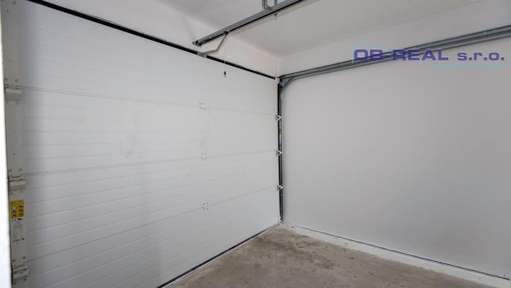 AKCIOVA CENA!!! Exkluzívne ponúkame na predaj novostavby 4izb RD s garážou, v radovej zástavbe v novovybudovanej lokalite v Nebojsi