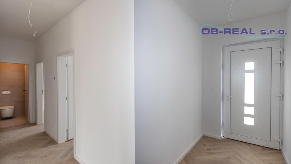 AKCIOVA CENA!!! Exkluzívne ponúkame na predaj novostavby 4izb RD s garážou, v radovej zástavbe v novovybudovanej lokalite v Nebojsi