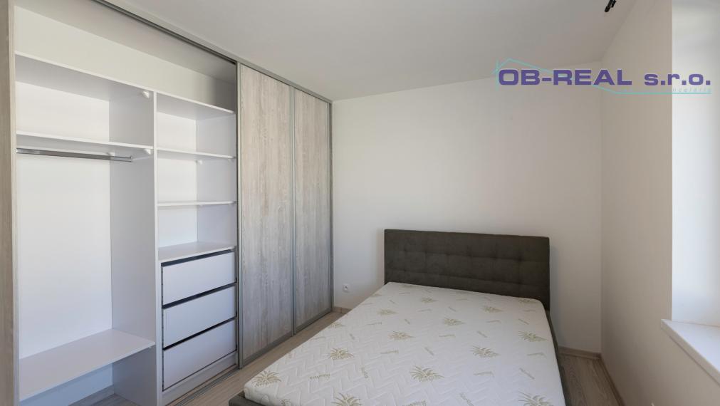 Prenájom moderného, zariadeného 3izb RD s parkovaním na uzavretom pozemku