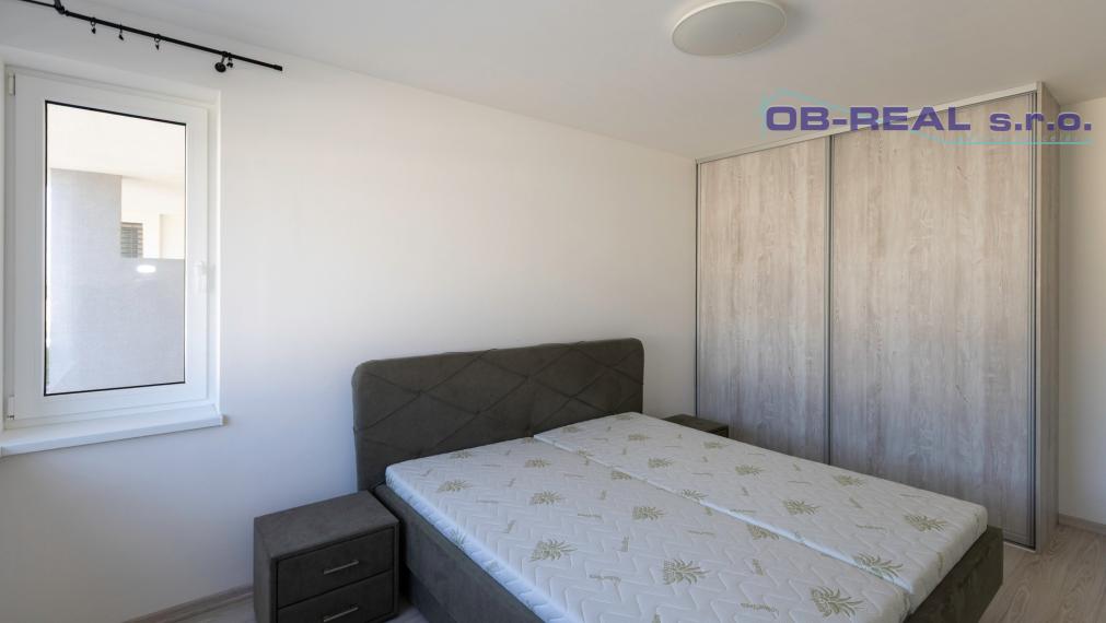 Prenájom moderného, zariadeného 3izb RD s parkovaním na uzavretom pozemku