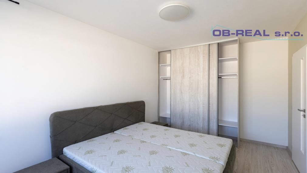 Prenájom moderného, zariadeného 3izb RD s parkovaním na uzavretom pozemku