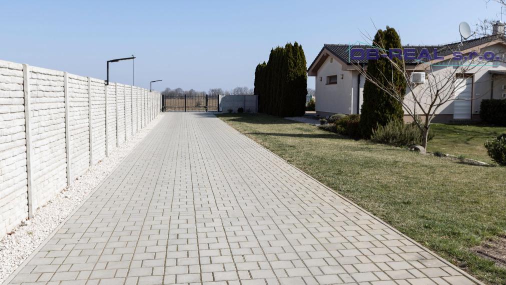 Prenájom moderného, zariadeného 3izb RD s parkovaním na uzavretom pozemku