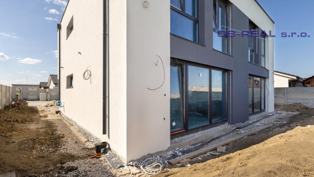 Topoľnica: Predaj novostavby 4izb holodomu 118m2 v dvojdome. Pozemok 229m2