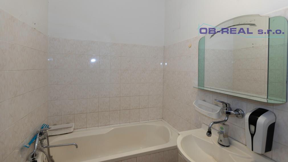Predaj 2izb bytu 67m2 na 2posch. rekonštr. bytovky