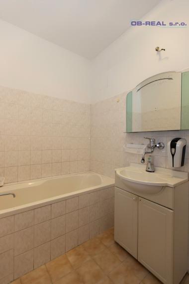 Predaj 2izb bytu 67m2 na 2posch. rekonštr. bytovky