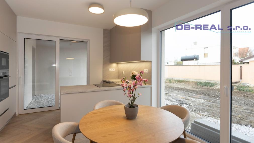 Galanta-Nebojsa: Prenájom zariadenej novostavby 4izb RD 124m2 s garážou pozemok 336m2