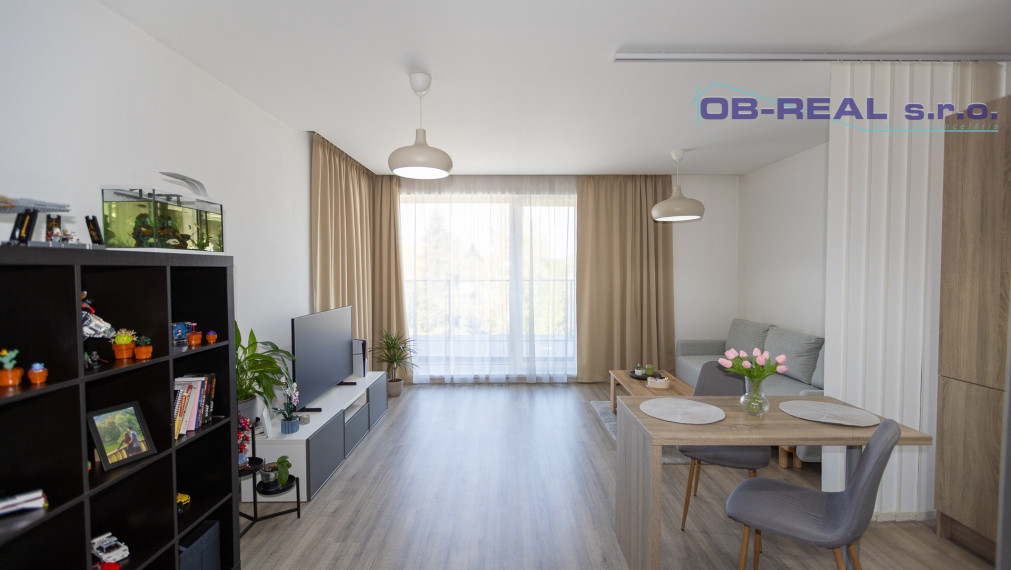 Prenájom moderného zariadeného 2izb bytu 63m2, balkón, 1x parkovanie