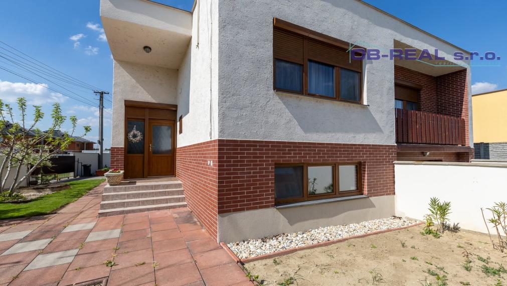 Predaj 4izb RD 257m2 pozemok 706m2 kolaud.1984 reknštr. 2009