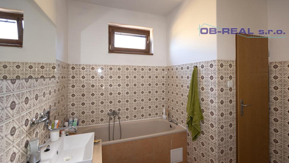 Predaj 4izb RD 257m2 pozemok 706m2 kolaud.1984 reknštr. 2009