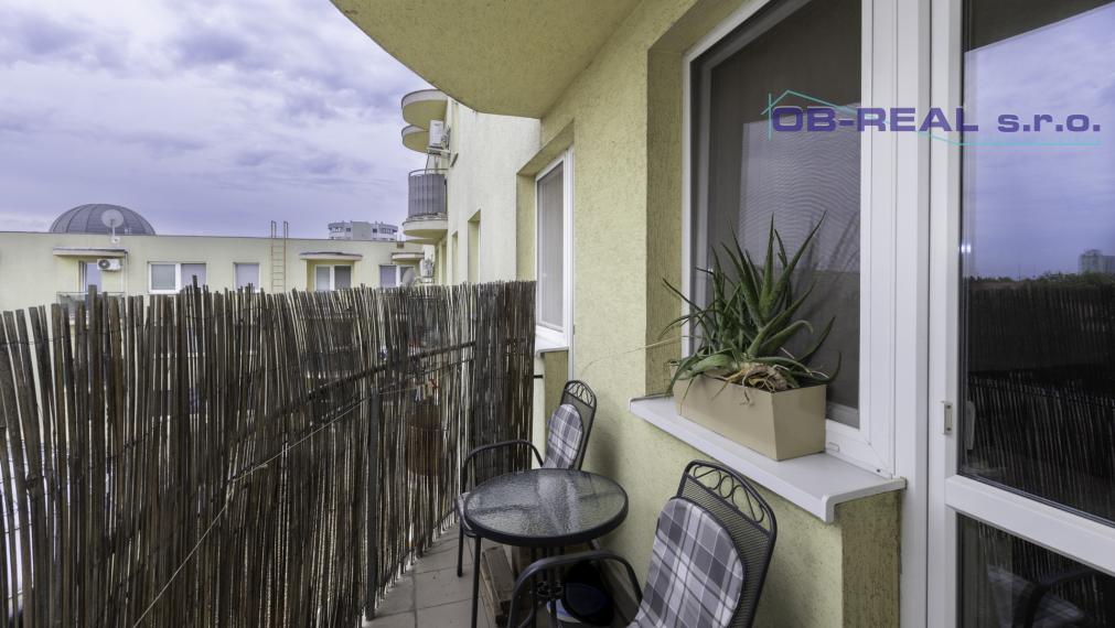 Priestranný 2i byt 64 m² s dvomi veľkými izbami a balkónom v komplexe GALAXIA