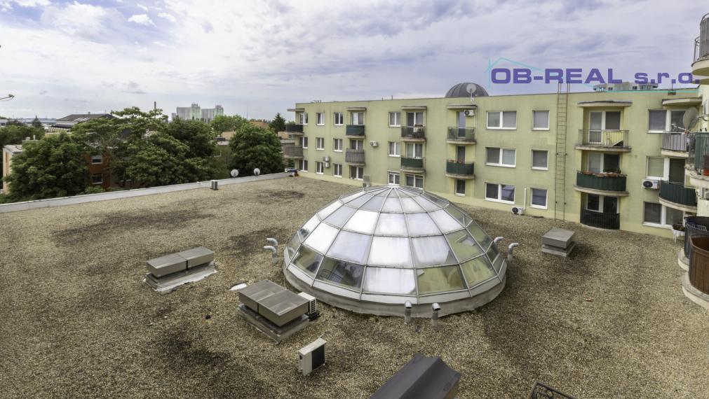 Priestranný 2i byt 64 m² s dvomi veľkými izbami a balkónom v komplexe GALAXIA