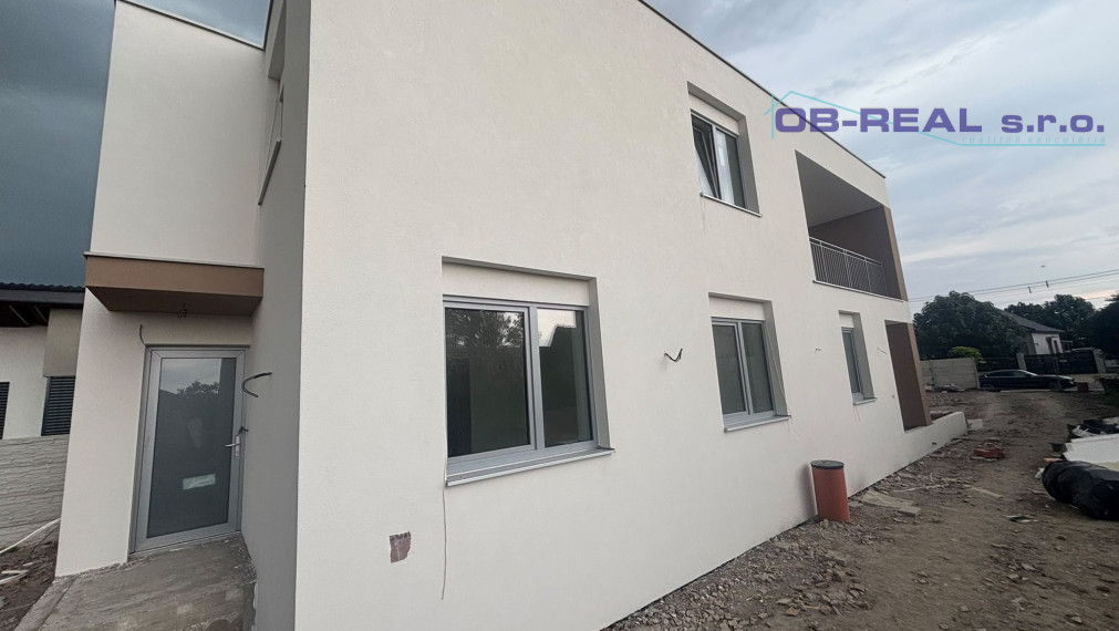 Predaj novostavby 3izb bytu 98m2 v dvojdome s parkoviskom a terasou
