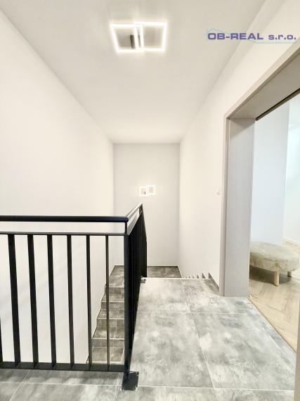 Prenájom veľkometrážneho nadštandardného 3-izb.bytu s balkónom a parkovaním