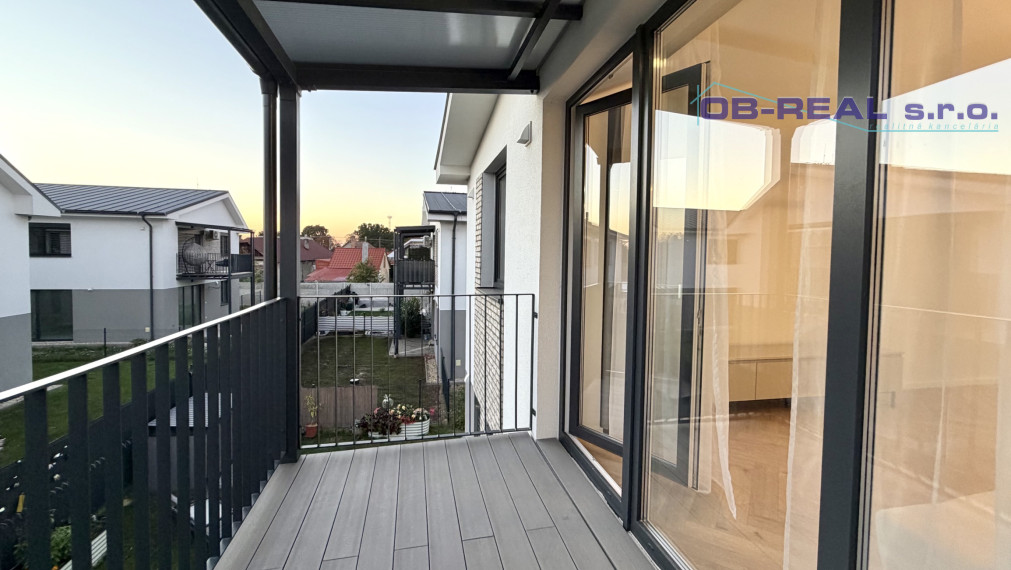 Prenájom veľkometrážneho nadštandardného 3-izb.bytu s balkónom a parkovaním