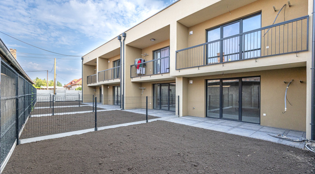 Predaj 2izb Skolaudovaných bytov s terasou a pozemkom v novovybudovanej lokalite Oriešky - Zátišie v Sládkovičove