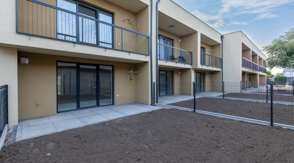 AKCIA zľava 5000,- eur! Predaj 2izb Skolaudovaných bytov s terasou a pozemkom v novovybudovanej lokalite Oriešky - Zátišie v Sládkovičove