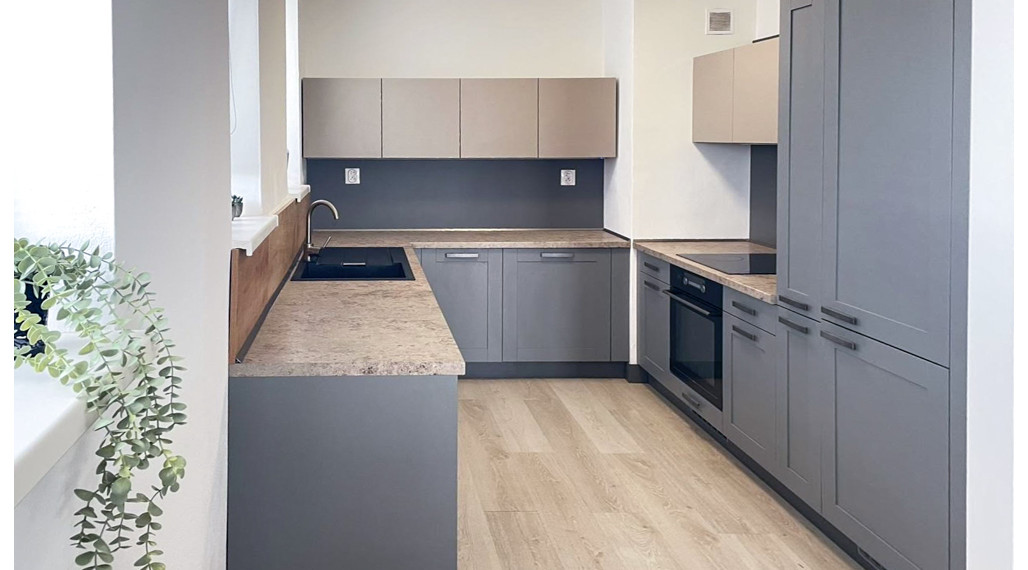 Veľký 3-izbový byt 87,7 m2 v Galante na PREDAJ!