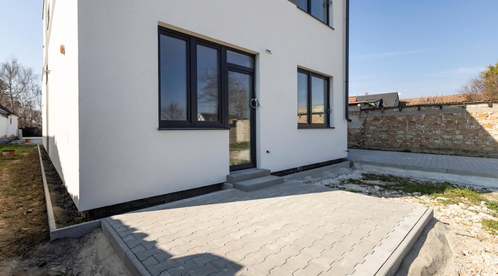 GA-HODY_B: Predaj 2izb bytu 56m2 na prízemí tehl. bytovky