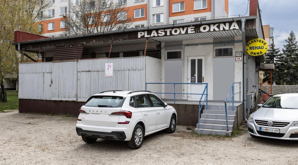 GA, SNP: Prenájom priestorov pre sklad, kancelárie, obchod, služby
