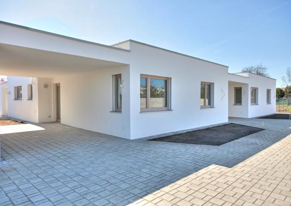 Prenájom novostavby čiasťč. zariad. 3izb RD 2xPA, pozemok