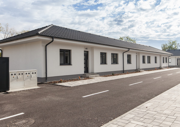 C: Predaj novostavby 3izb RD 84m2 v štandarde, 2xPA, oplotený pozemok