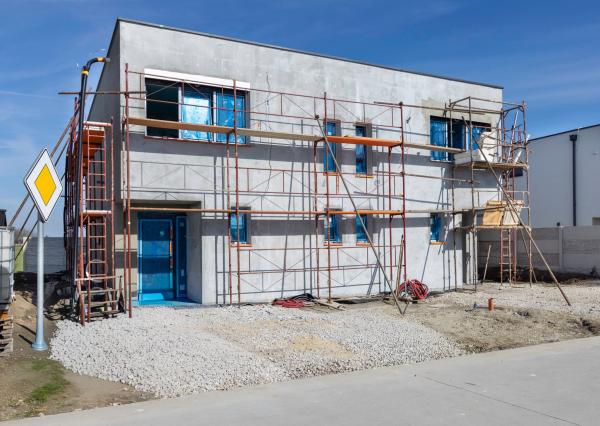 Predaj moderného 4izb holobytu 118m2 v dvojdome v Topoľnici. Pozemok 229m2