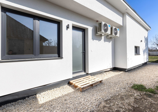 Predaj novostavby 4izb RD 118m2 v štandarde s kuch. linkou, pozemok 719m2