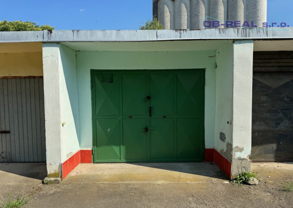 Prenájom murovanej garáže v Sládkovičove na ulici J. Dalloša